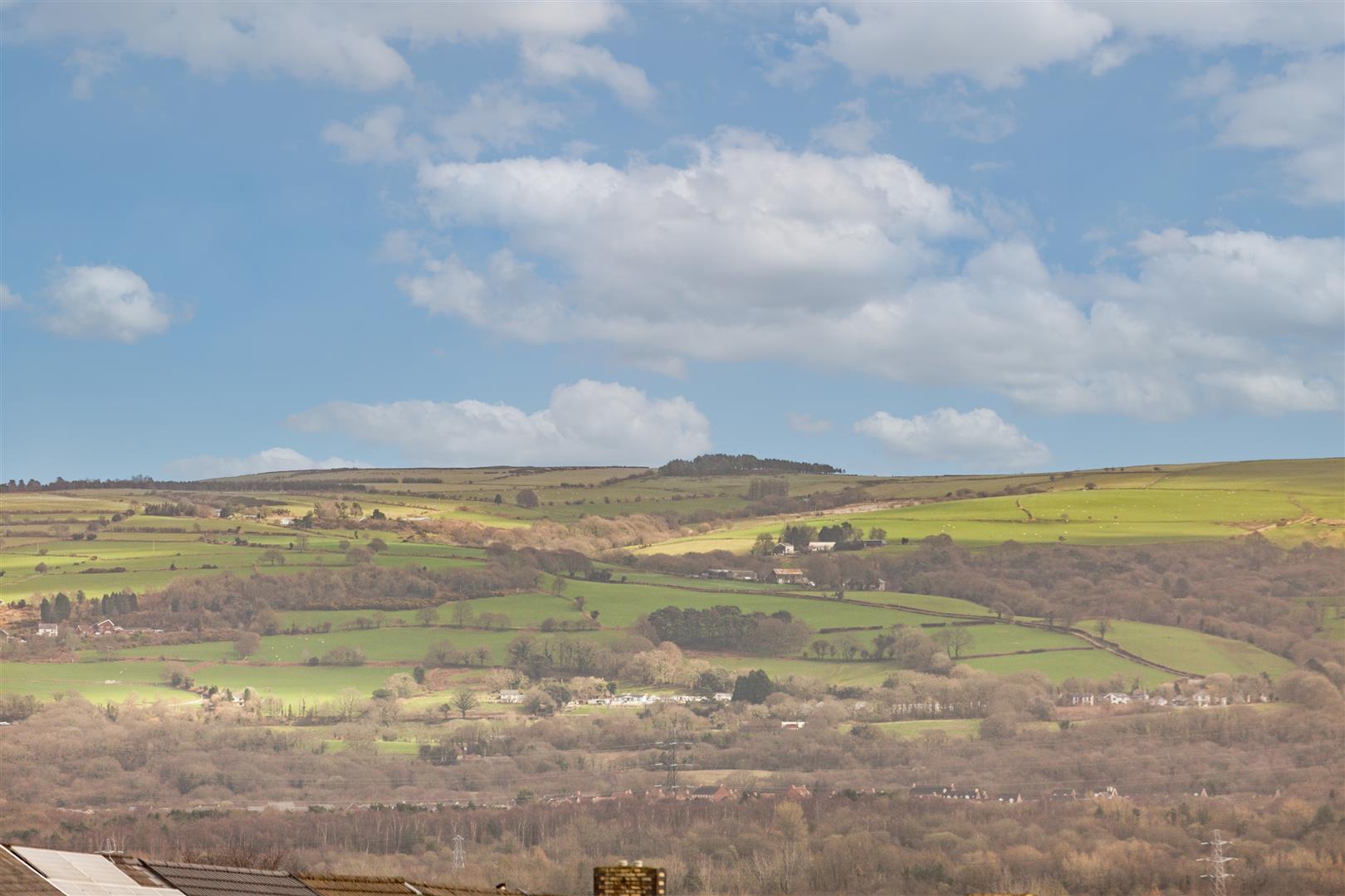 Vicarage Road, Morriston, Swansea, SA6 6DJ